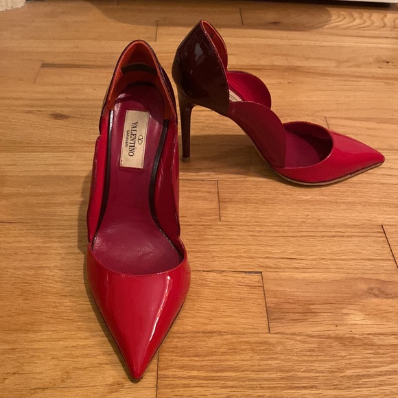 Valentino Shoes - Valentino Garavani Patent Leather Petal Heels. Sz. 36/6.5 $895.
